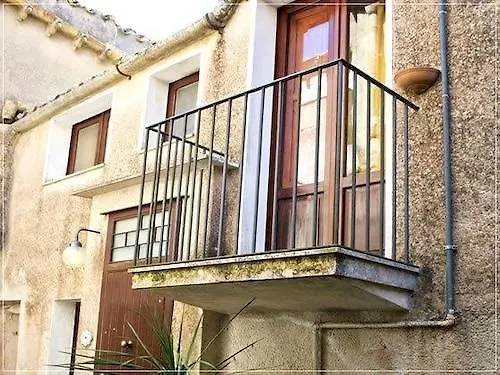 بيت ضيافة فندق Antico Borgo إريس