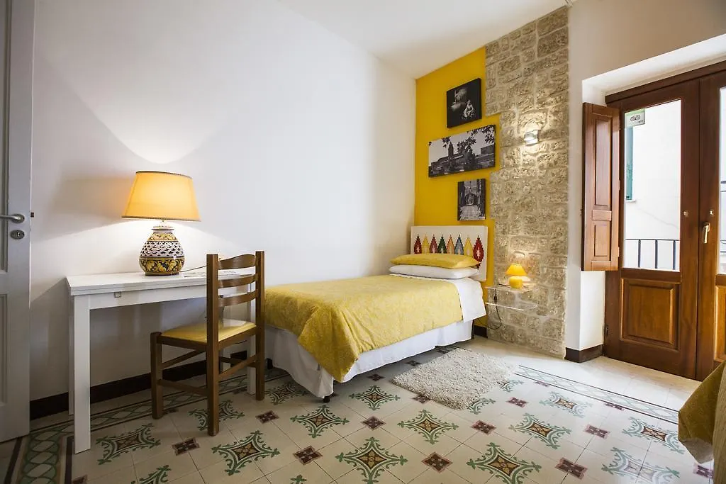 Antico Borgo Hotel Erice 3*,